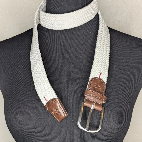 NWOT La Boucle L display picture 2